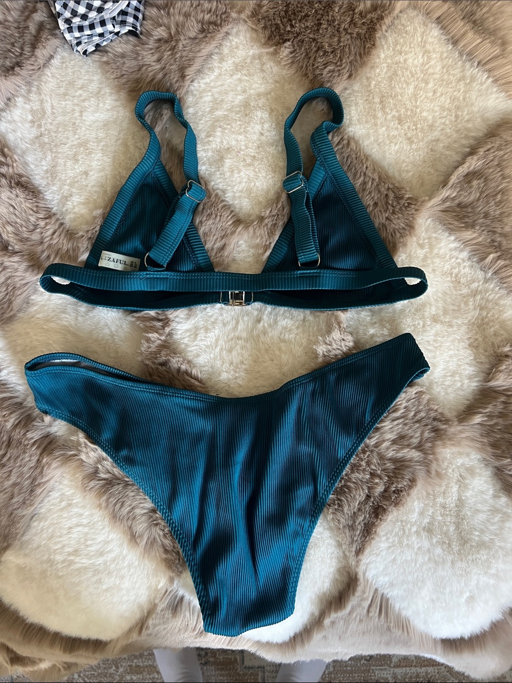 Zaful bikini - Picture 2 of 2